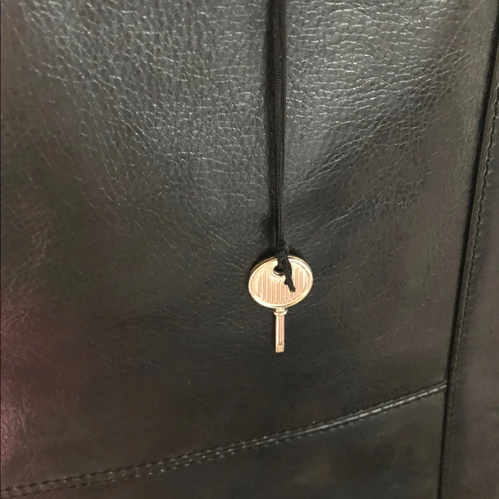 Kenneth Cole Reaction Black Leather Business Briefcase Computer Bag With Strap